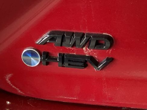 Certified 2025 Toyota Camry SE AWD/4WD image 11