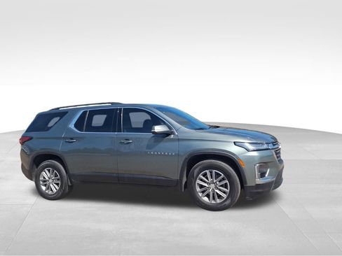 Certified 2022 Chevrolet Traverse LT image 9