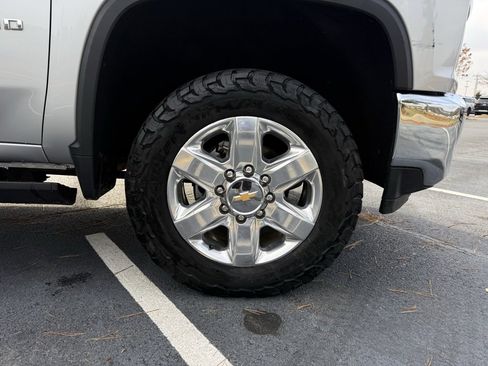 Used 2023 Chevrolet Silverado 2500 LTZ w/ LTZ Convenience Package image 33