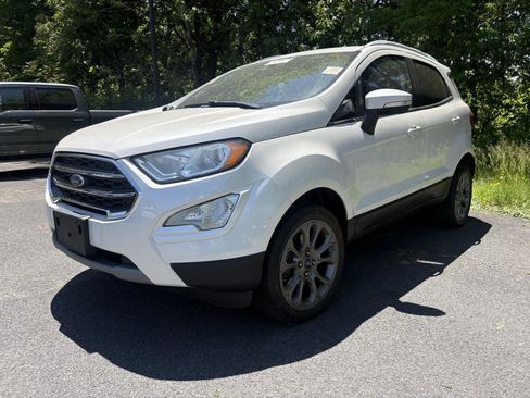 Used 2018 Ford EcoSport Titanium w/ Titanium Cold Weather Package AWD/4WD image 2