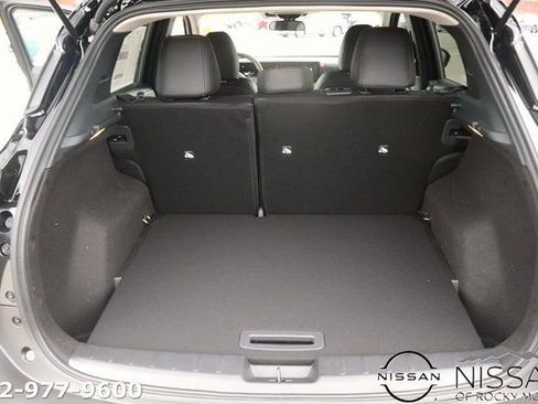 New 2025 Nissan Kicks SR image 15