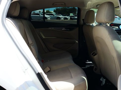 Used 2018 Buick Regal Preferred w/ Sights and Sounds Package image 23