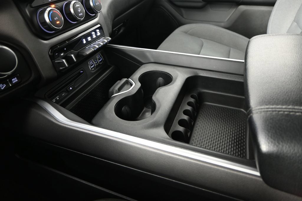 Used 2019 RAM 1500 Big Horn AWD/4WD image 32