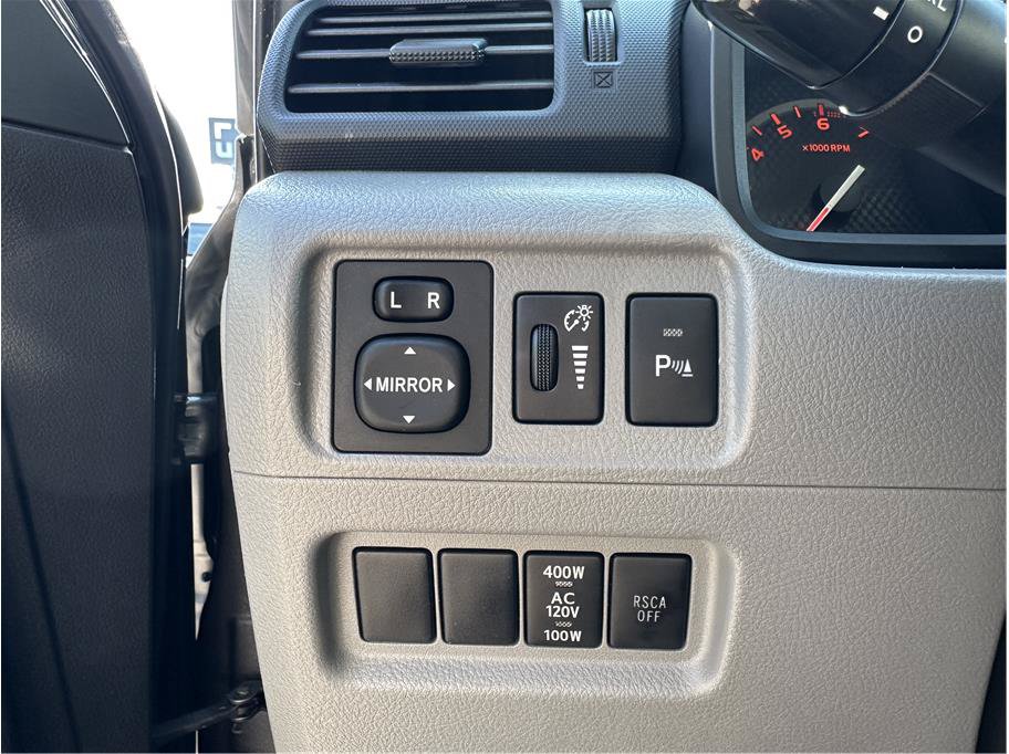 Used 2010 Toyota 4Runner SR5 AWD/4WD image 30
