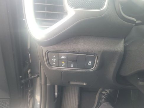 Used 2022 Kia Soul LX w/ Technology Package image 22