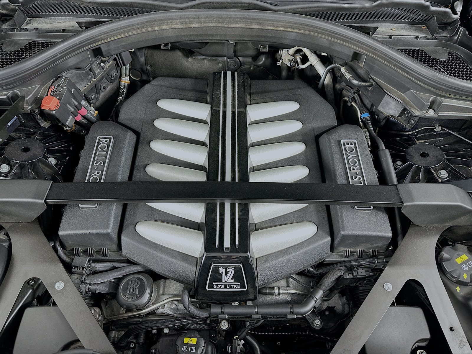 Used 2019 Rolls-Royce Cullinan AWD/4WD image 16
