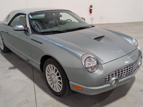 Used 2004 Ford Thunderbird Pacific Coast RWD image 20