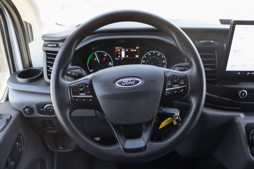 Used 2022 Ford E-Transit Medium Roof RWD image 27
