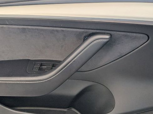 Used 2023 Tesla Model 3 Standard Range RWD image 19