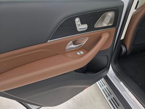 New 2026 Mercedes-Benz GLS 450 4MATIC image 12
