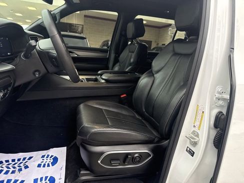 Used 2024 Jeep Wagoneer Series II image 9