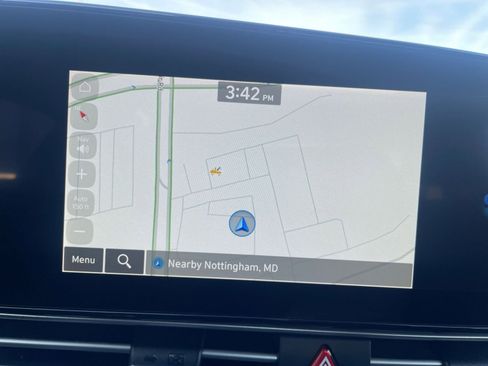 Used 2025 Hyundai Elantra Limited image 20