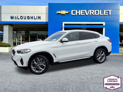 Used 2025 BMW X4 xDrive30i AWD/4WD image 1