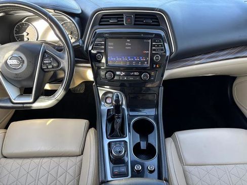 Used 2018 Nissan Maxima Platinum image 17