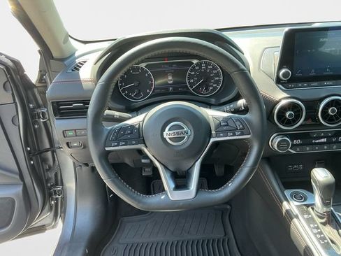 Used 2023 Nissan Sentra SR w/ SR Premium Package FWD image 13