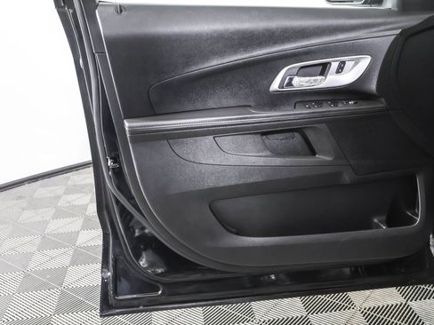 Used 2016 Chevrolet Equinox LT image 32