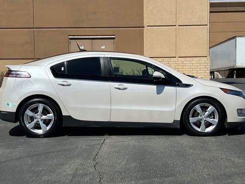 Used 2012 Chevrolet Volt image 3