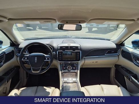 Used 2017 Lincoln Continental Select AWD/4WD image 21