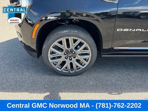 New 2026 GMC Yukon Denali Ultimate AWD/4WD image 10