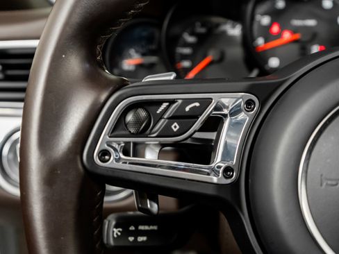 Used 2019 Porsche 911 Targa 4 GTS image 37