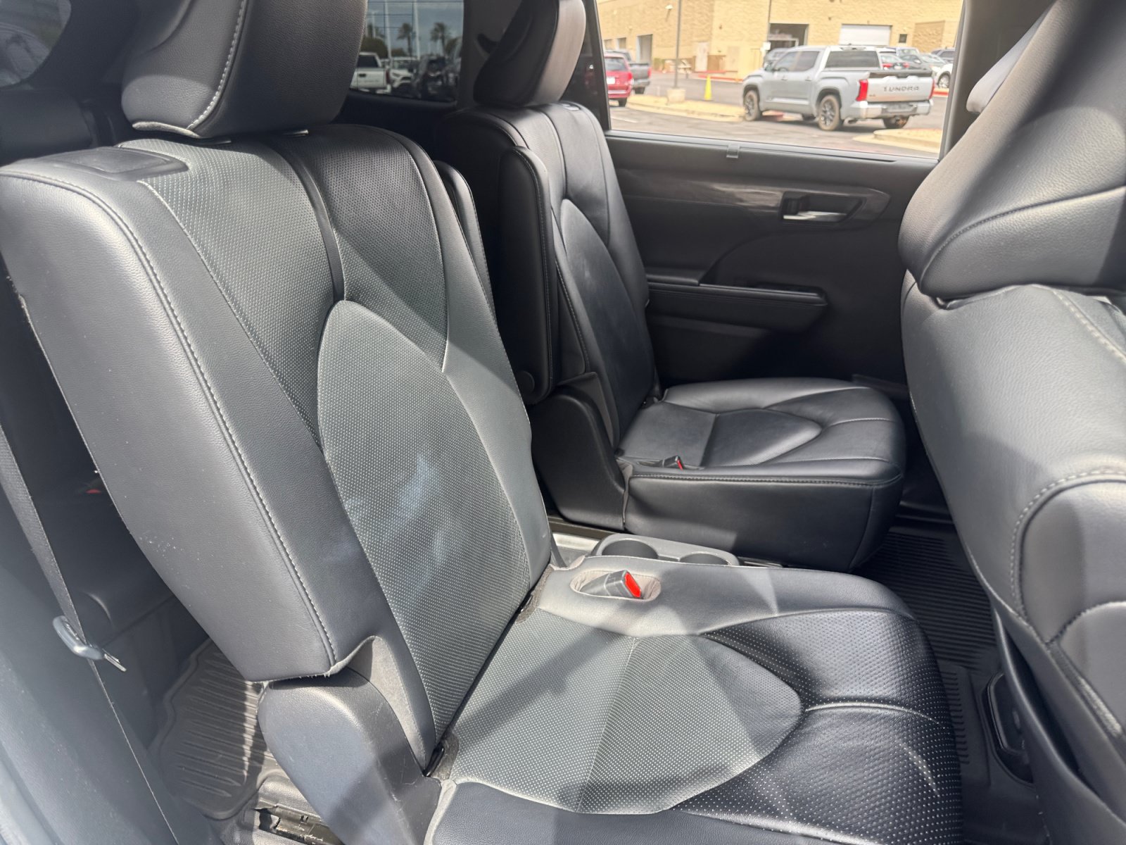 Used 2021 Toyota Highlander Limited FWD image 18
