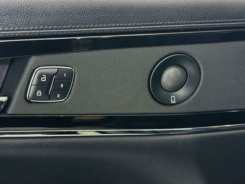 Used 2021 Lincoln Nautilus Reserve w/ Equipment Group 201A image 23