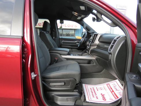 Used 2023 RAM 1500 Big Horn image 12