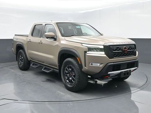 Used 2022 Nissan Frontier PRO-4X w/ Pro-4X Premium Package AWD/4WD image 1