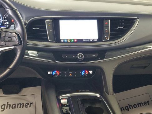 Used 2024 Buick Enclave Premium image 25