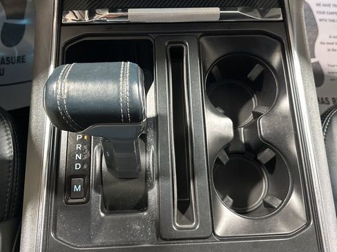 Used 2022 Ford F150 Limited image 32