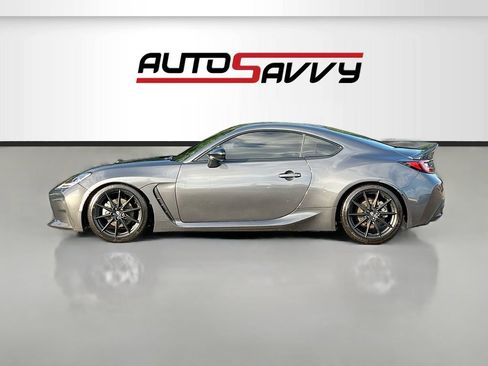 Used 2024 Toyota GR86 Premium RWD image 4