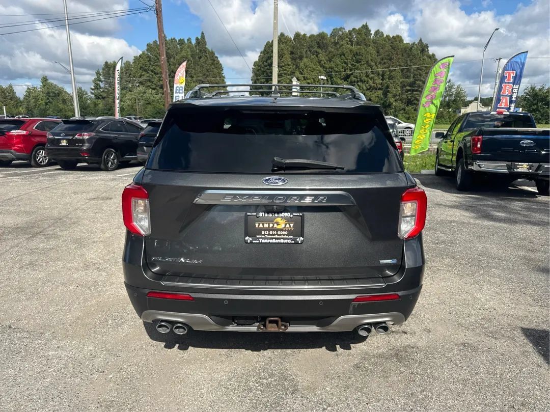 Used 2020 Ford Explorer Platinum w/ Premium Technology Package AWD/4WD image 6