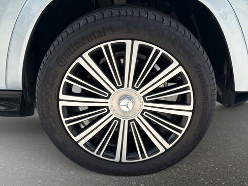 Used 2023 Mercedes-Benz Maybach GLS 600 4MATIC image 20