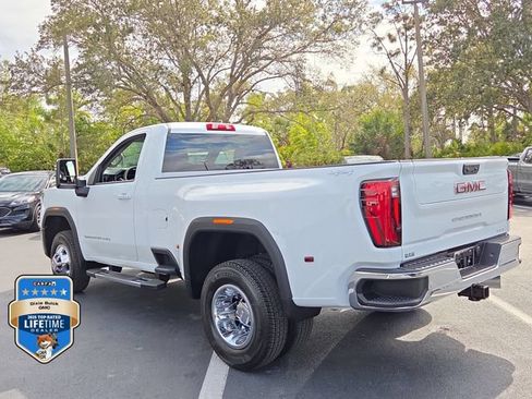 New 2026 GMC Sierra 3500 SLE AWD/4WD image 3
