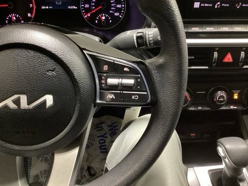 Used 2023 Kia Forte LXS w/ LXS Technology Package image 23