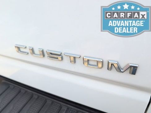 Used 2024 Chevrolet Silverado 2500 Custom w/ Custom Value Package image 9