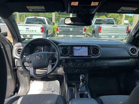 Used 2023 Toyota Tacoma TRD Off-Road AWD/4WD image 31