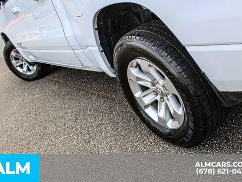 Used 2024 RAM 1500 Laramie AWD/4WD image 15