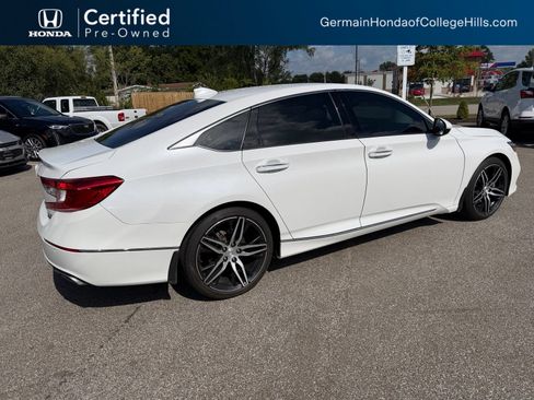 Used 2021 Honda Accord Touring image 7