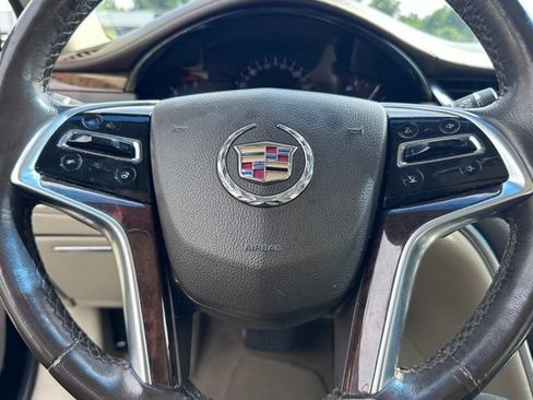 Used 2013 Cadillac XTS Luxury FWD image 18