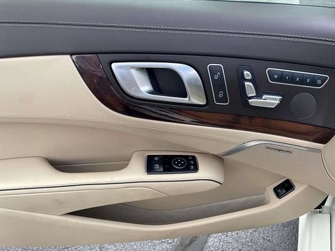 Used 2014 Mercedes-Benz SL 550 image 14
