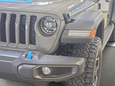 Used 2023 Jeep Wrangler Unlimited Rubicon 4xe AWD/4WD image 28