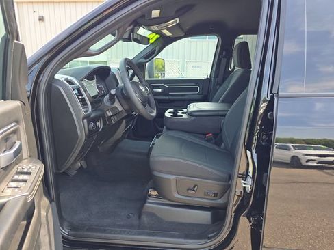 Used 2026 RAM 2500 Big Horn AWD/4WD image 9
