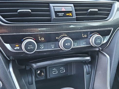 Used 2022 Honda Accord Sport image 16