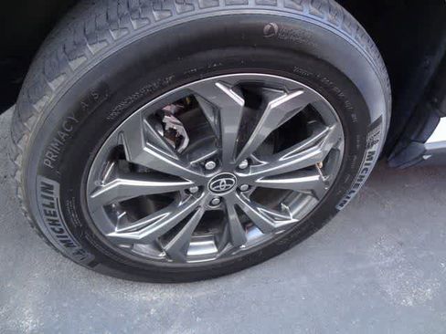 Used 2023 Toyota RAV4 XLE Premium image 13