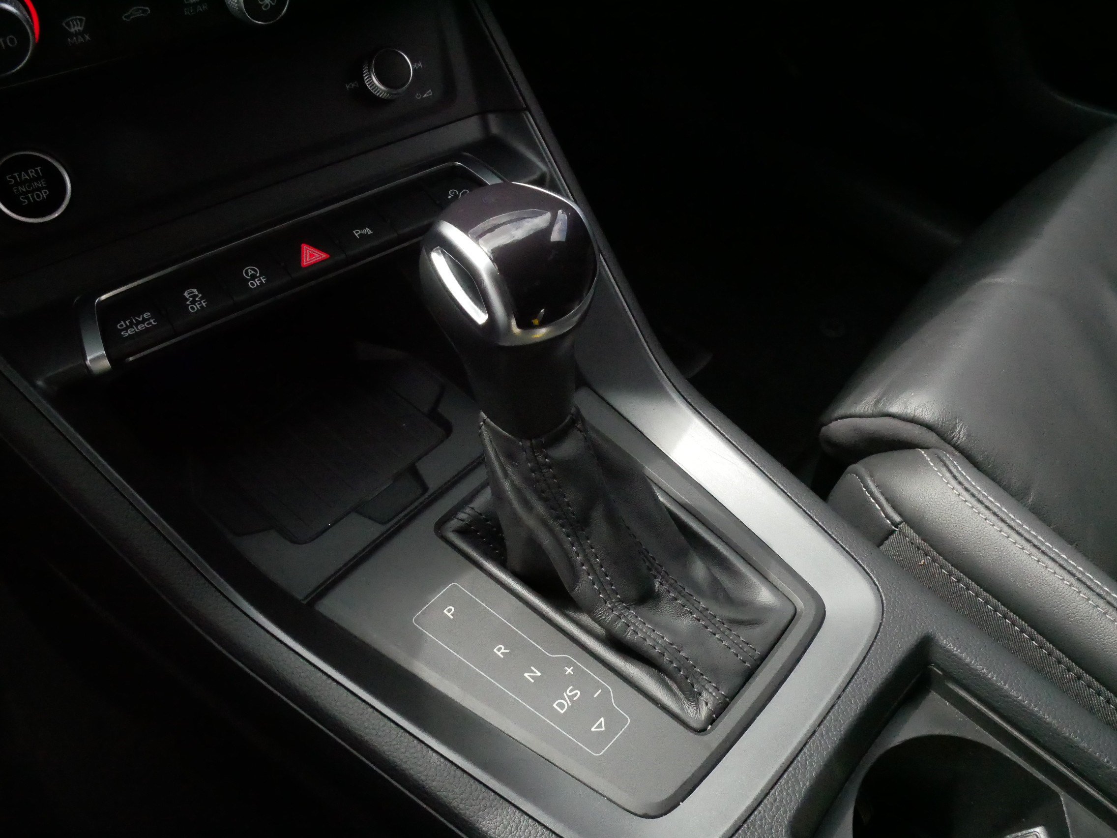 Used 2023 Audi Q3 2.0T Premium Plus w/ Premium Plus Package AWD/4WD image 24