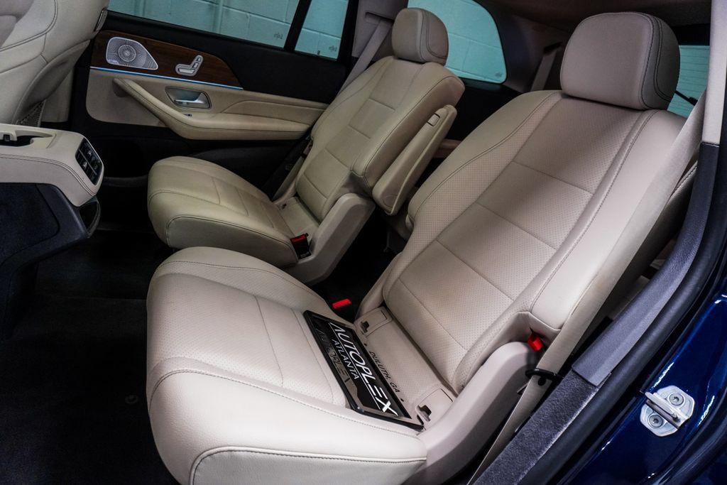 Used 2020 Mercedes-Benz GLS 450 4MATIC image 8