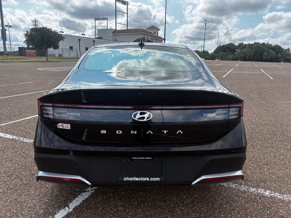 Certified 2026 Hyundai Sonata SE FWD image 4