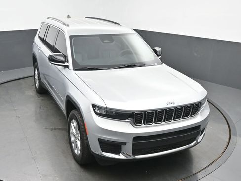 Used 2023 Jeep Grand Cherokee L Limited w/ Trailer Tow Group (B) image 47