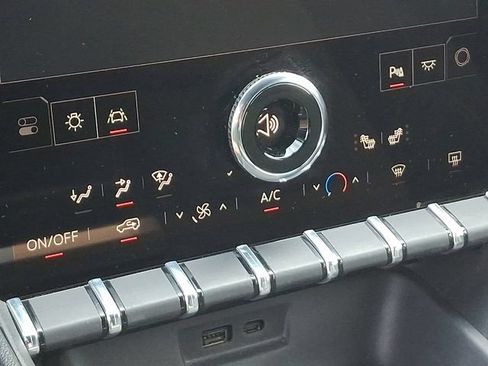 Used 2025 GMC Terrain Elevation AWD/4WD image 14